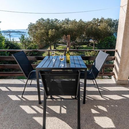 Beachfront Apartment Lostura Turanj Exterior foto