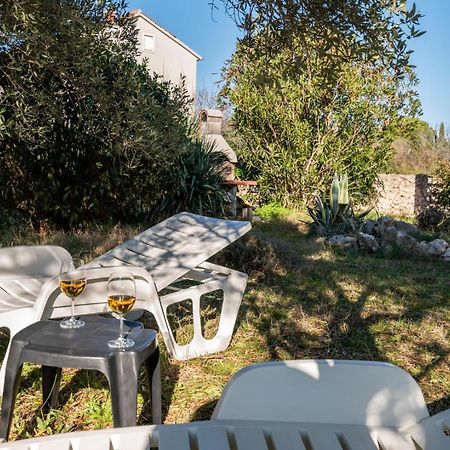Beachfront Apartment Lostura Turanj Exterior foto